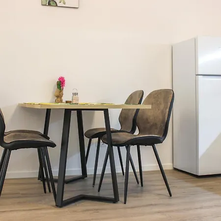 아파트 Vaclav With Garage K12 Durrës