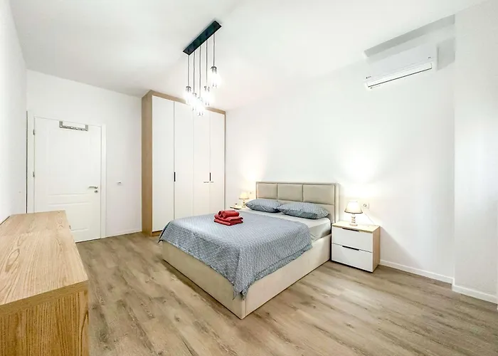 Vaclav With Garage K12 Lejlighed