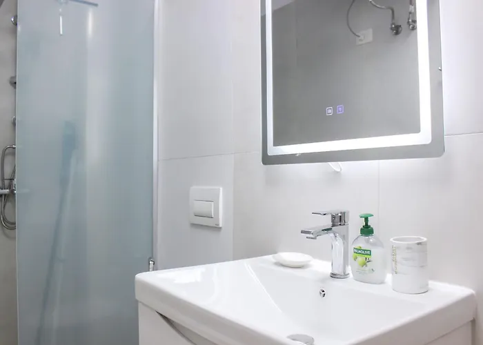 Vaclav With Garage K12 * Durrës