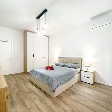 Vaclav With Garage K12 Apartamento